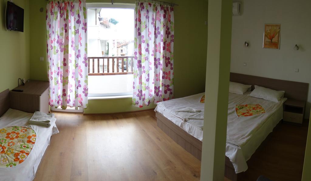 Guest House Rosa キテン 部屋 写真